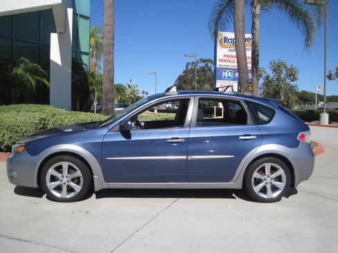 Used 2011 Subaru Impreza Outback Sport AWD/4WD image 3