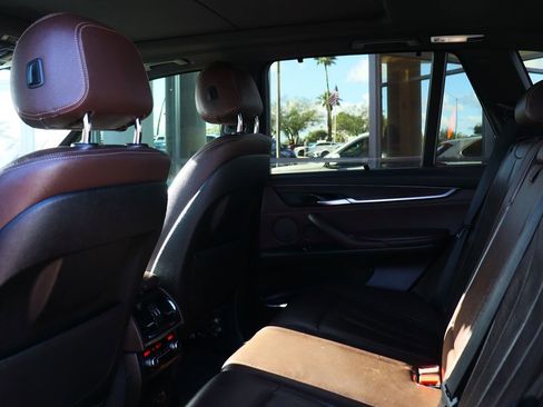 Used 2017 BMW X5 xDrive40e image 34