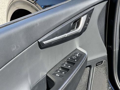 Used 2023 Kia EV6 Wind image 16