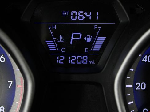 Used 2016 Hyundai Elantra SE FWD image 26