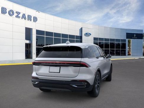 New 2026 Lincoln Nautilus Premier image 8