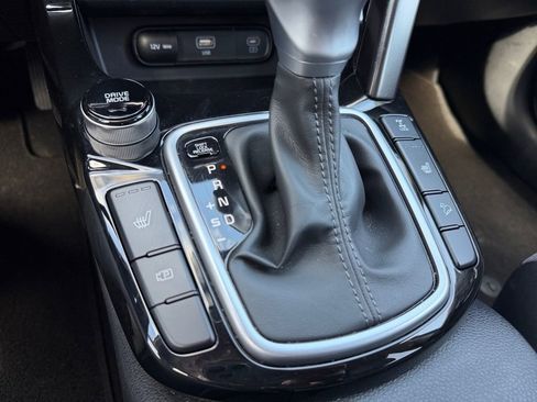 Used 2025 Kia Seltos S image 23