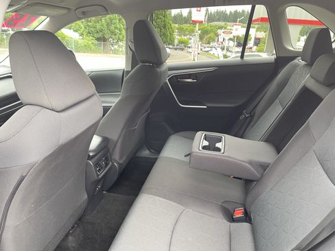 Certified 2025 Toyota RAV4 XLE AWD/4WD image 12