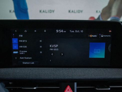 New 2023 Kia EV6 Wind AWD/4WD image 9