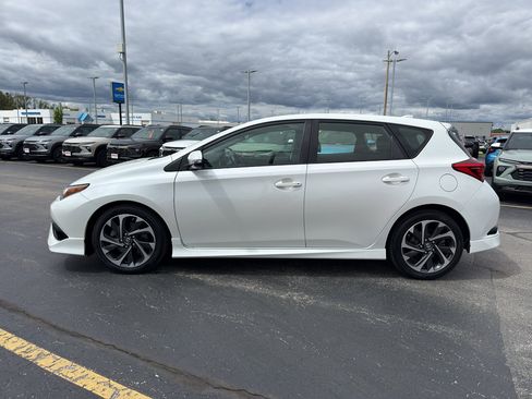 Used 2017 Toyota Corolla iM FWD image 6