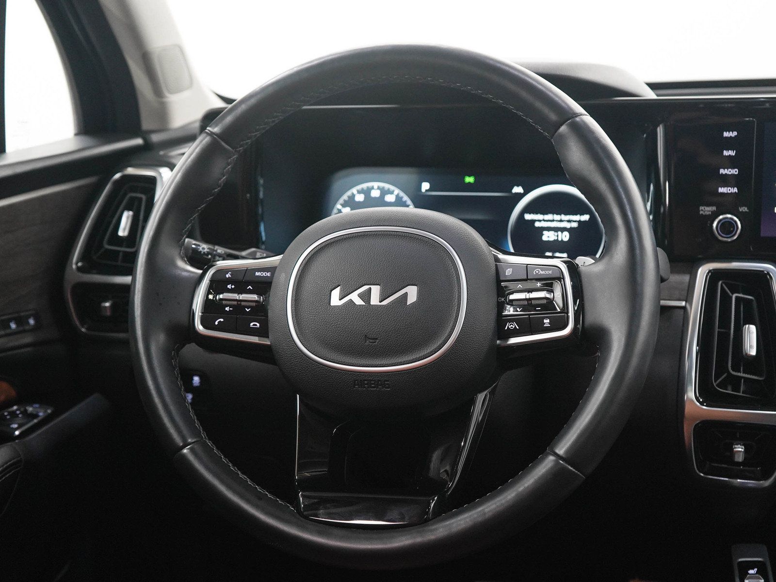 Used 2023 Kia Sorento SX Prestige AWD/4WD image 17