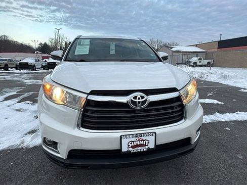 Used 2015 Toyota Highlander Limited image 8