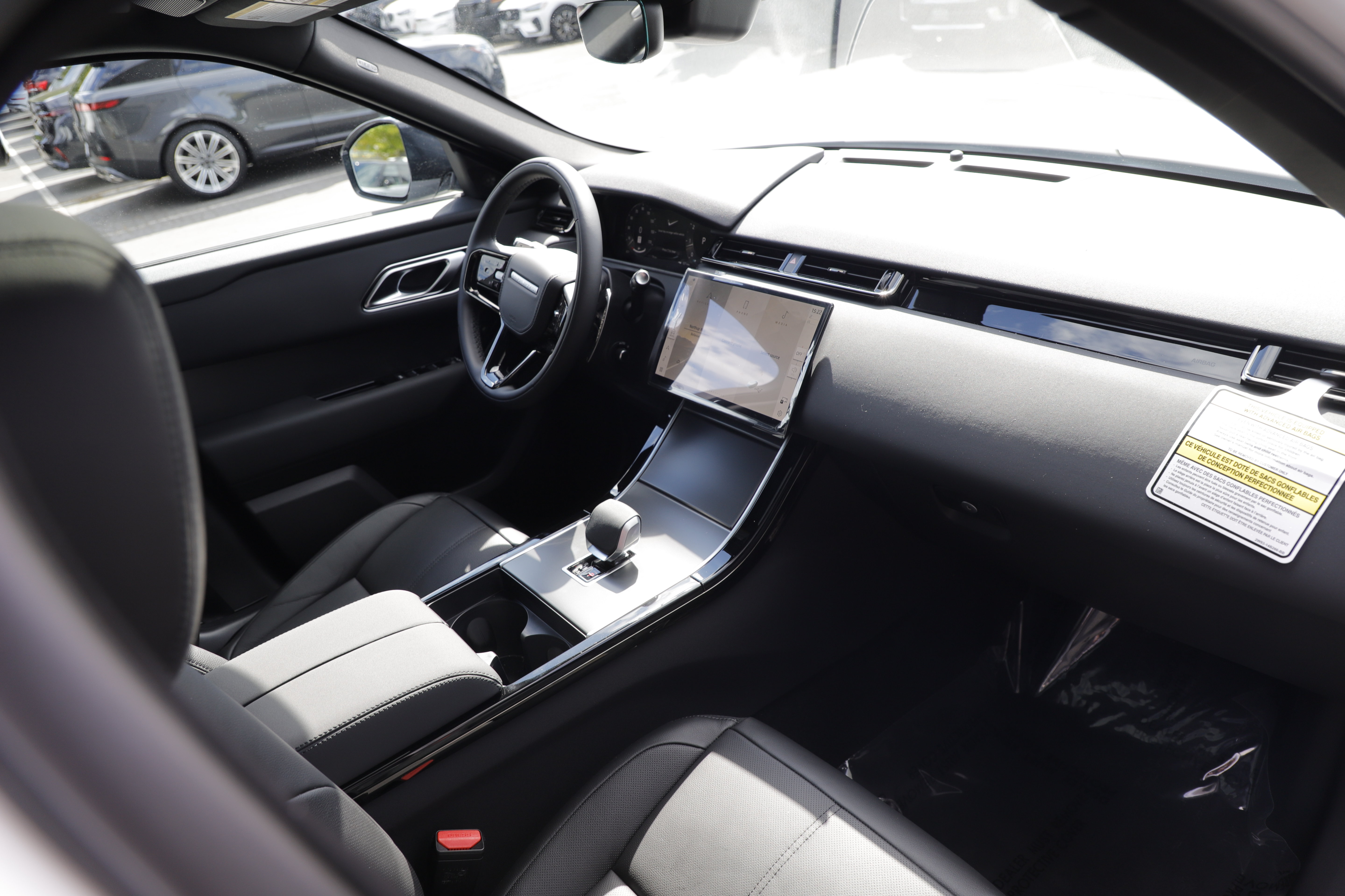 New 2026 Land Rover Range Rover Velar S AWD/4WD image 12