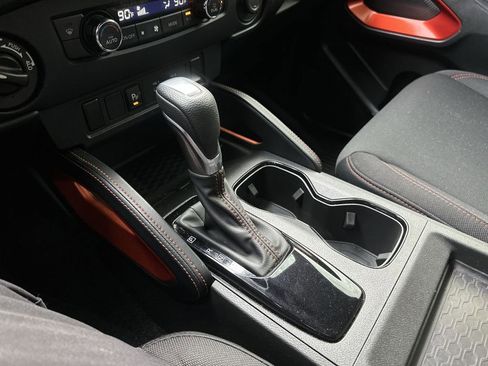 Used 2023 Nissan Frontier PRO-4X w/ Technology Package image 19