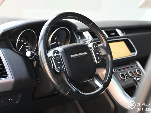 Used 2017 Land Rover Range Rover Sport HSE image 22