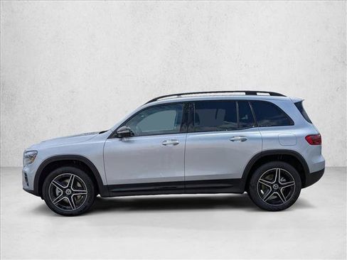 New 2026 Mercedes-Benz GLB 250 4MATIC image 5