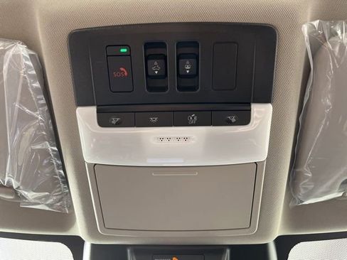 New 2026 Nissan Rogue Platinum AWD/4WD image 34