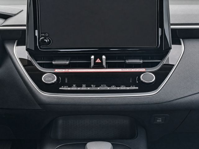 Used 2025 Toyota Corolla LE FWD image 10