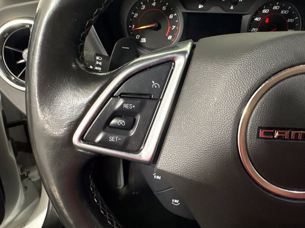 Used 2020 Chevrolet Camaro LT RWD image 17