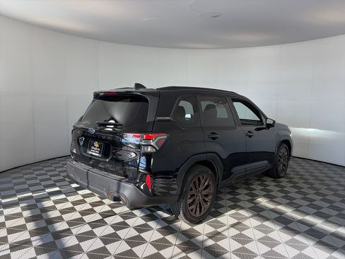 Used 2025 Subaru Forester Sport w/ Popular Package #1 AWD/4WD image 9