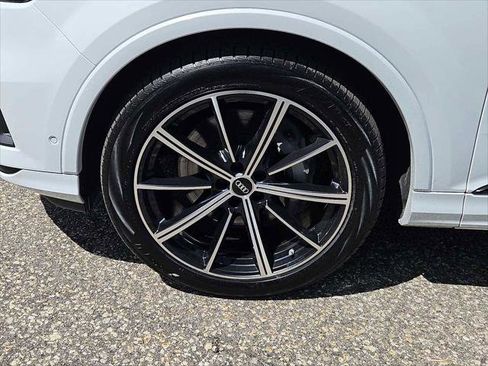 Certified 2023 Audi Q7 3.0T Prestige AWD/4WD image 2