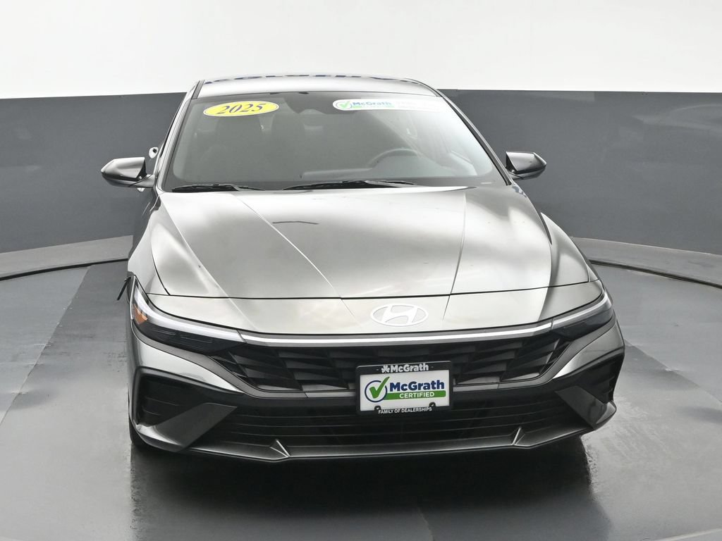 Used 2025 Hyundai Elantra Sport w/ Cargo Package FWD image 5