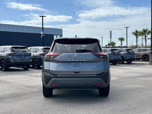 Used 2023 Nissan Rogue SV FWD image 4