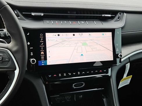 New 2026 Jeep Grand Cherokee Altitude image 27