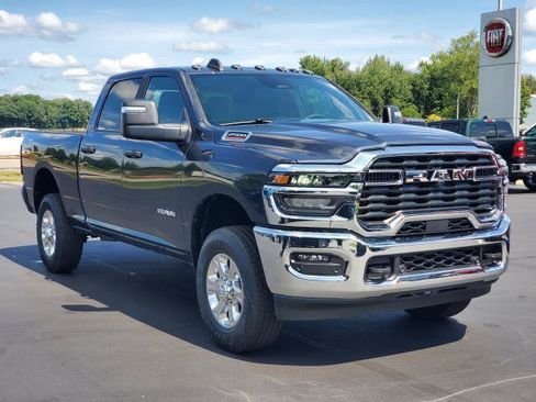 New 2026 RAM 2500 Big Horn AWD/4WD image 2