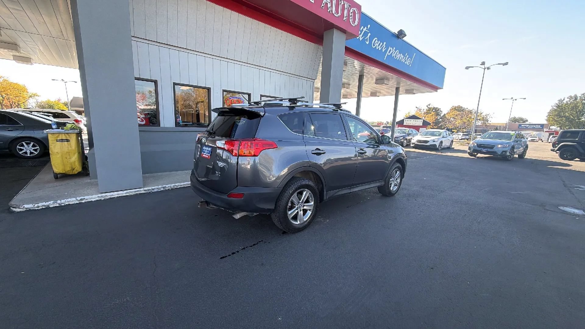 Used 2015 Toyota RAV4 XLE AWD/4WD image 7