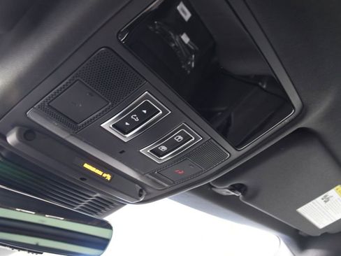 New 2026 Land Rover Range Rover Evoque Dynamic SE image 33