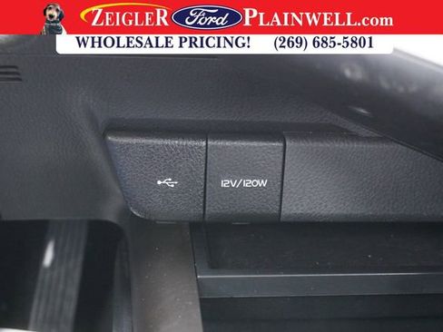 Used 2024 Toyota Camry SE image 16