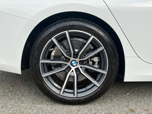 Used 2022 BMW 330i xDrive Sedan w/ Driving Assistance Package image 38