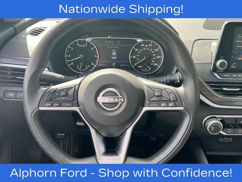 Used 2024 Nissan Altima 2.5 SV FWD image 10