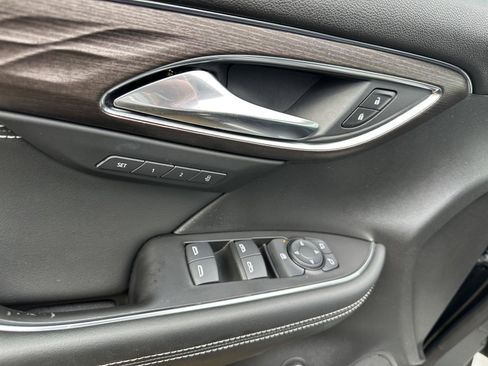 Used 2023 Buick Envision Avenir image 6