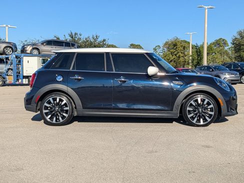 Used 2022 MINI Cooper S image 4