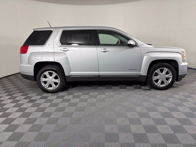 Used 2017 GMC Terrain SLE FWD image 5