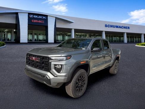 New 2026 GMC Canyon Elevation w/ Convenience Package RWD image 3