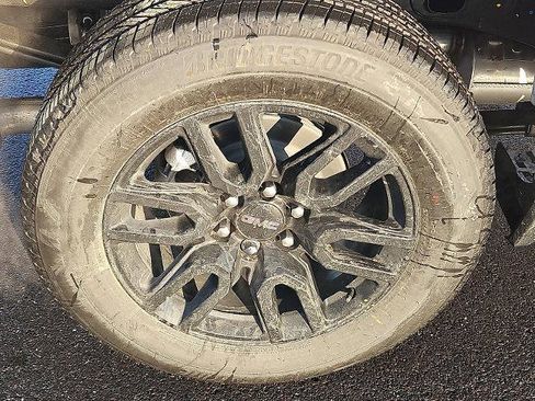 New 2026 GMC Sierra 1500 Elevation image 7