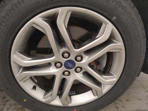 Used 2016 Ford Edge Titanium w/ Technology Package FWD image 31