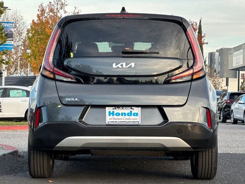 Used 2023 Kia Soul LX w/ Option Group 015 image 9