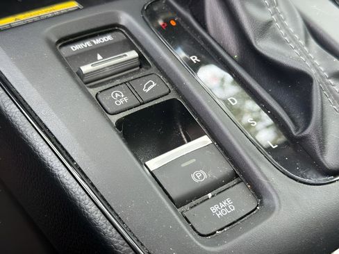Used 2024 Honda CR-V EX-L image 32