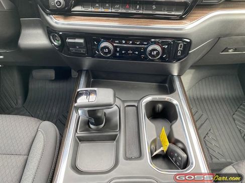 Used 2024 Chevrolet Silverado 1500 LT Trail Boss image 12