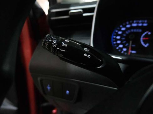 Used 2023 Hyundai Tucson SE image 37