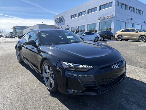 Certified 2024 Audi e-tron GT Premium Plus image 1