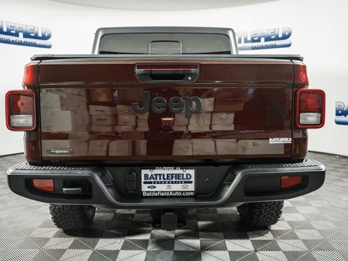 Used 2021 Jeep Gladiator Willys image 5
