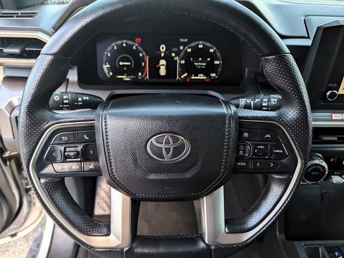 Used 2025 Toyota 4Runner TRD Off-Road AWD/4WD image 18