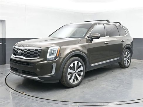 Used 2020 Kia Telluride S w/ S 8 Passenger Seating Package image 5