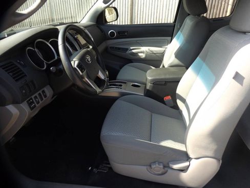 Used 2013 Toyota Tacoma 4x4 Access Cab V6 w/ SR5 Pkg image 14