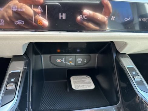 New 2026 Kia Sorento S AWD/4WD image 34