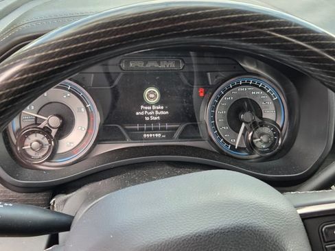 Used 2022 RAM 2500 Limited AWD/4WD image 7