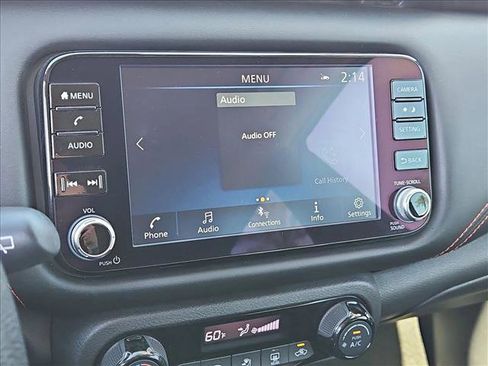 Used 2024 Nissan Kicks SR image 19