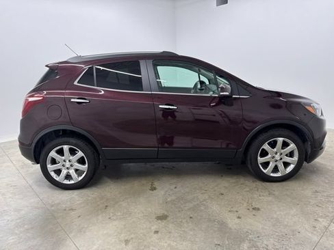 Used 2018 Buick Encore Essence w/ Experience Buick Package AWD/4WD image 4