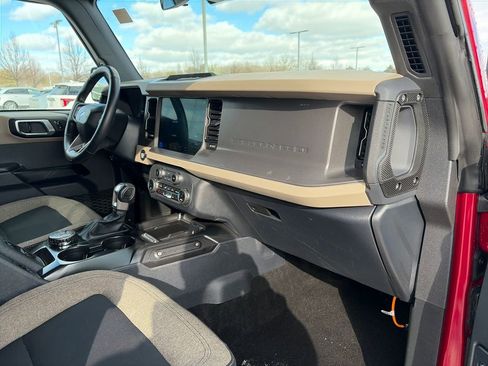 Used 2025 Ford Bronco Big Bend image 11