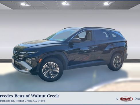 Used 2025 Hyundai Tucson Blue AWD/4WD image 1